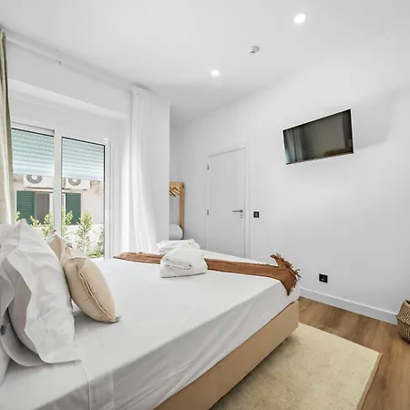 Urban Bliss Boutique 4*