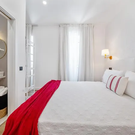 Urban Bliss Boutique 4*