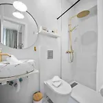 Urban Bliss Boutique 4*